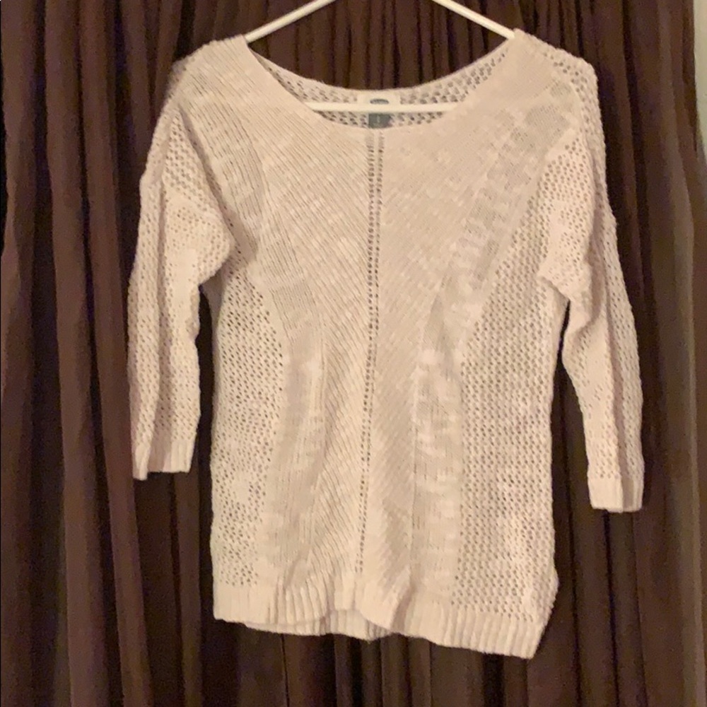 Quarter sleeve sweater